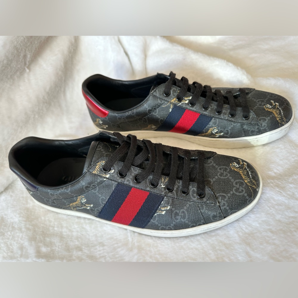 Gucci sneakers, men’s size 8.5